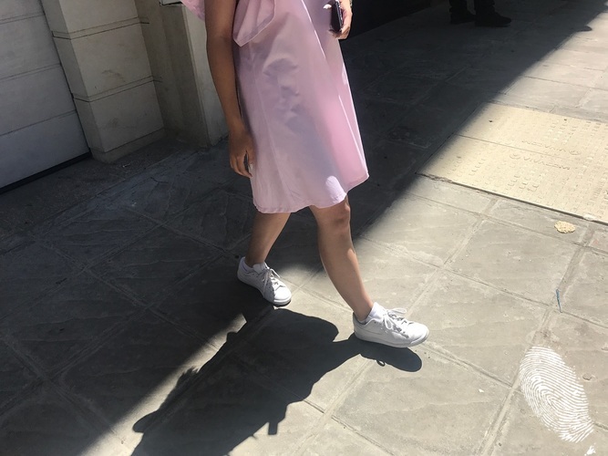 Trend Spot: падналата яка и пастелните цветове