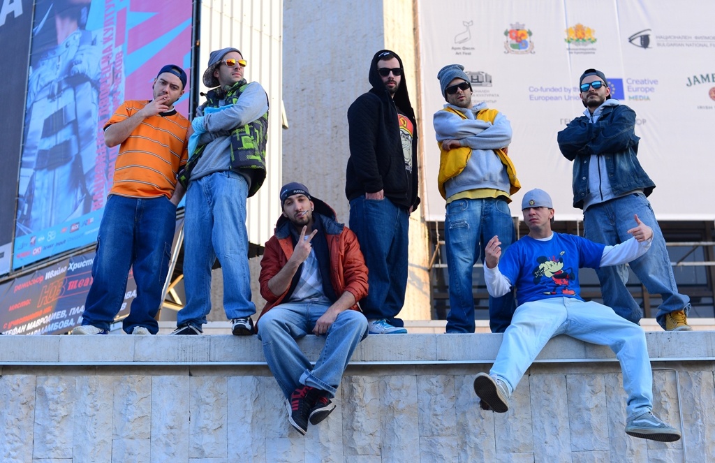 logo5 гумени глави tribute image