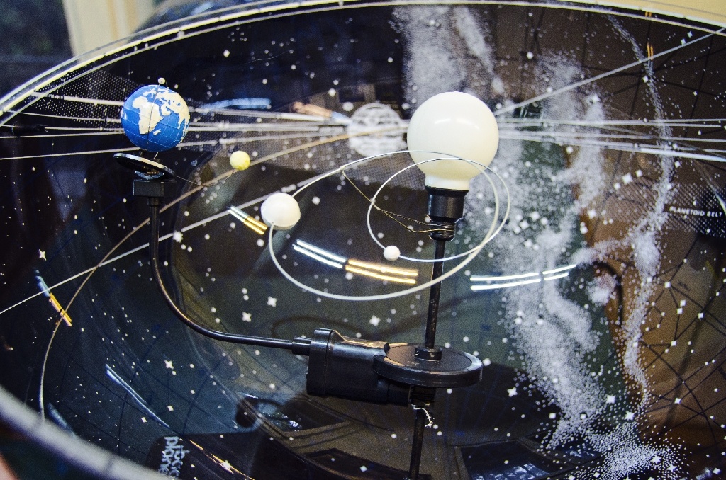 Евгени Овчаров image