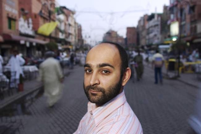 mohsin_hamid_ed_kashi_650 mohsin_hamid_ed_kashi_650