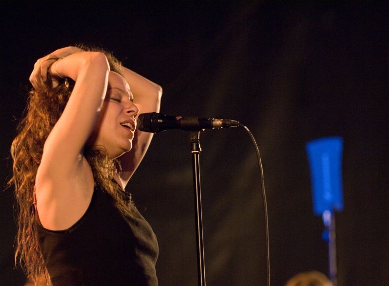 bebel_gilberto1_800 bebel_gilberto1_800