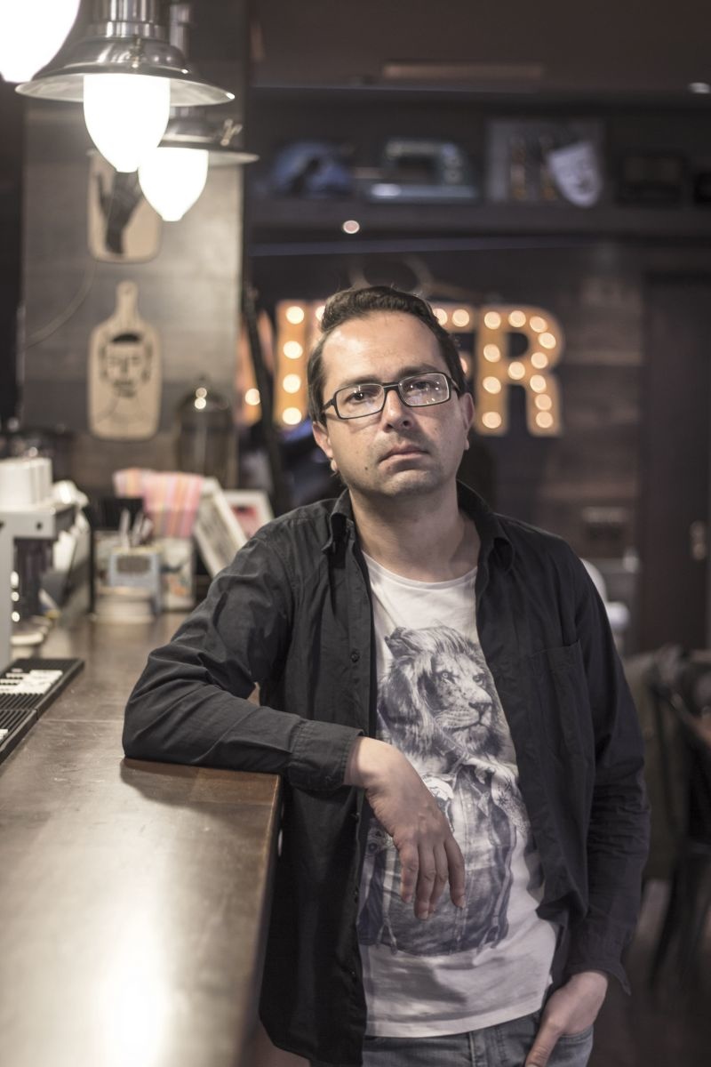 5_1200_05 Apemen image