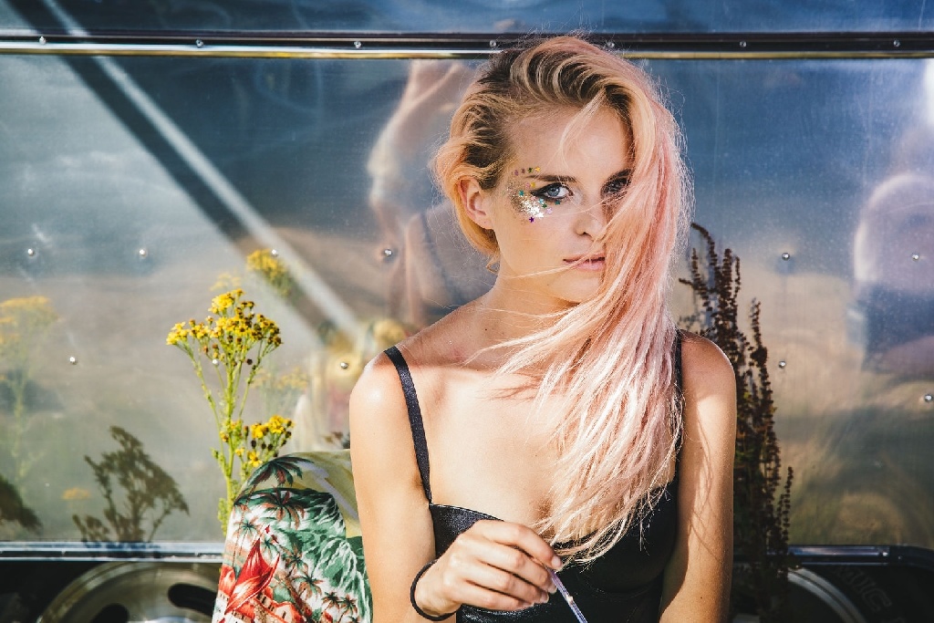 kyla la grange image