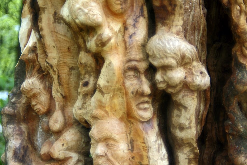 aleksei_aleksiev_tree2_1024 aleksei_aleksiev_tree2_1024