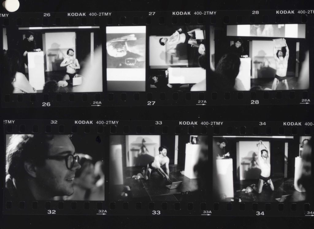 ann_and_the_giant_appel_1024_01