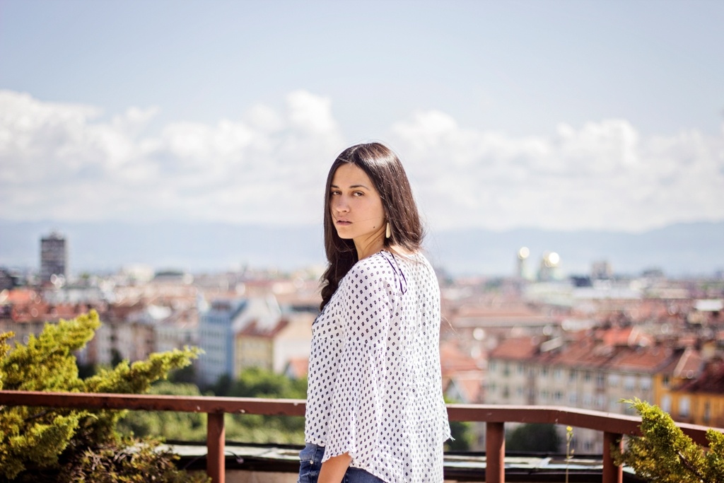 Анна Манолова image