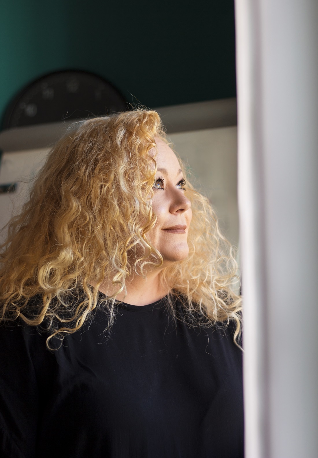 Снимка на Славея Йорданова, "Наталия предава нататък". 