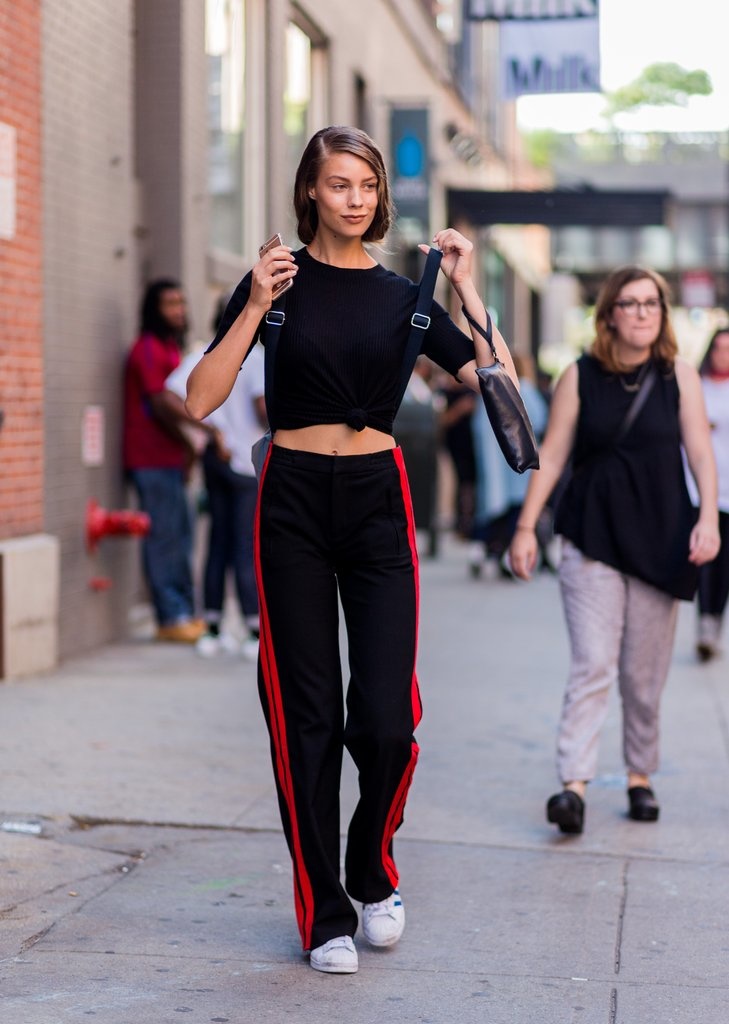 simplewaytiedupteestansmiths_1024_01