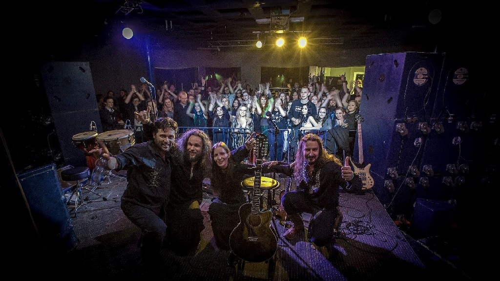 tmatns_1024 the moon and the nightspirit image