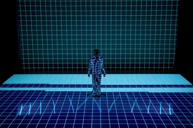 hiroakiumeda-adapting_for_distortion-annavkooij-01_800